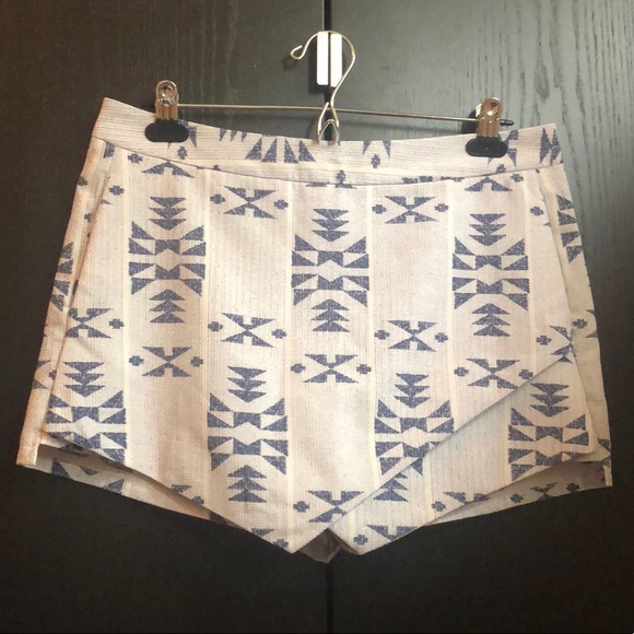 Skies Are a blue Skort - Picture 1 of 3